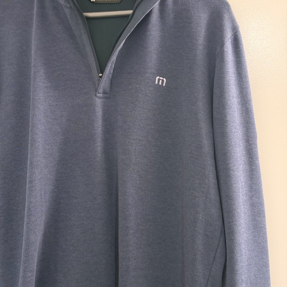 Travis Mathew Navy Cloud Quarter Zip size Large. - Picture 4 of 6